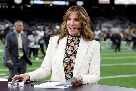 suzy kolber married|Meet Suzy Kolber Husband Eric Brady and her。